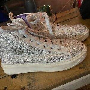 Steve Madden Carlyy Size 4 High-Top Sneakers